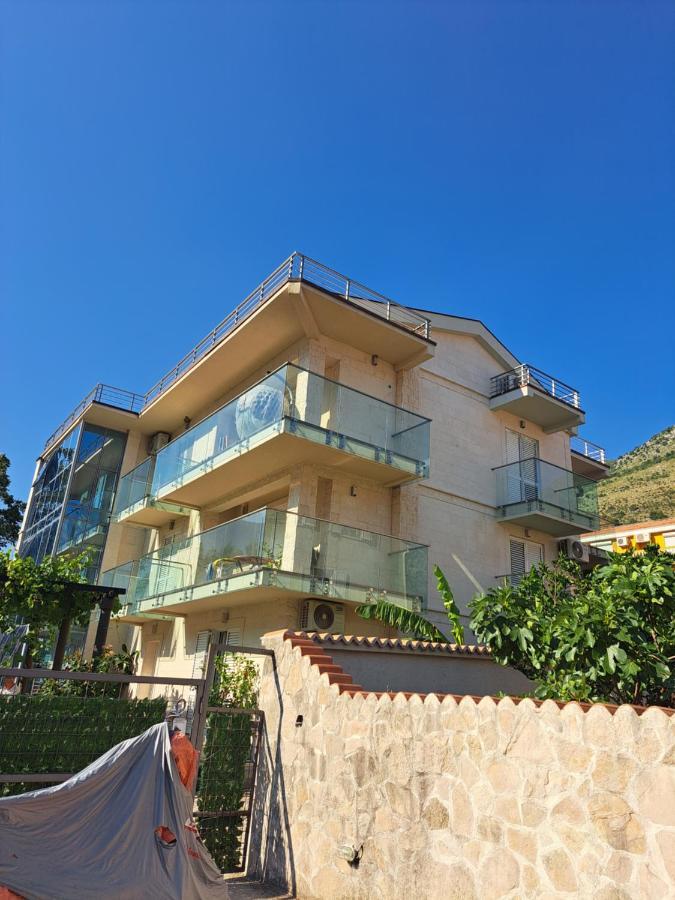 Apartments With Sea View In Prcanj Kotor Exteriér fotografie