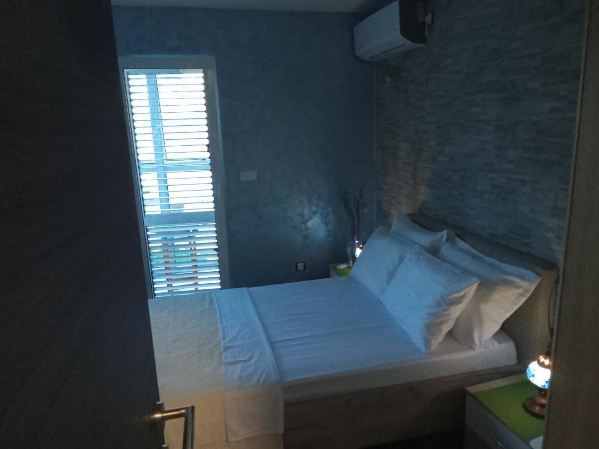 Apartments With Sea View In Prcanj Kotor Exteriér fotografie