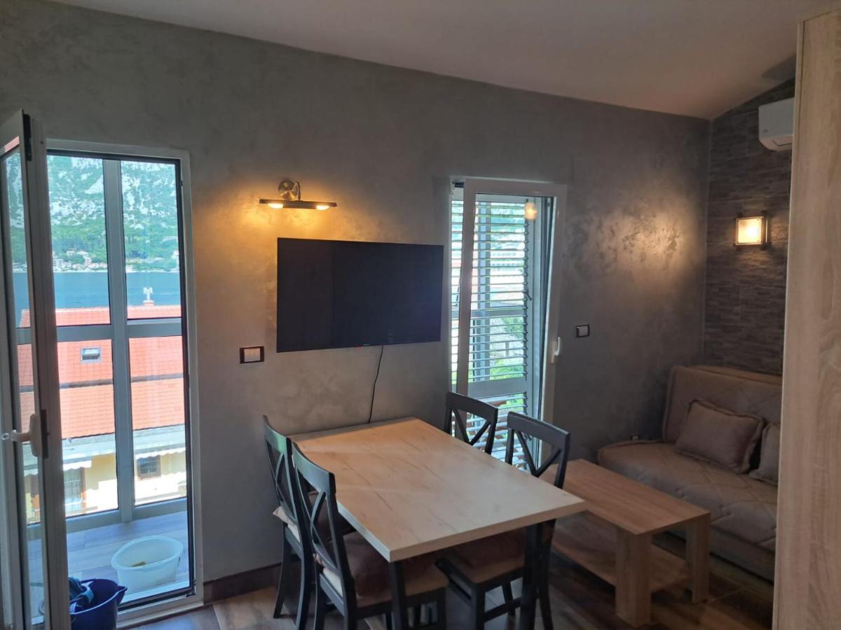 Apartments With Sea View In Prcanj Kotor Exteriér fotografie
