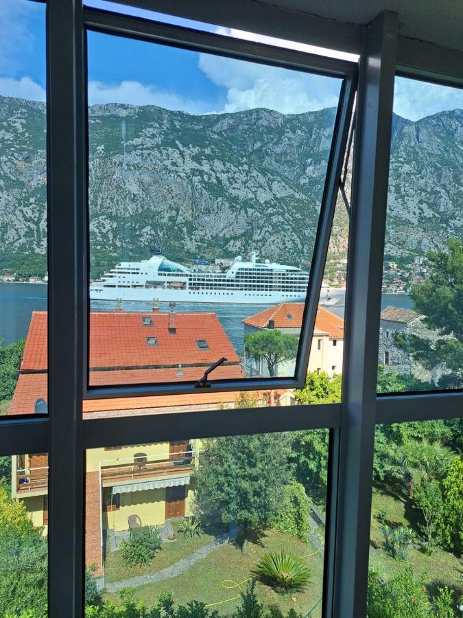 Apartments With Sea View In Prcanj Kotor Exteriér fotografie